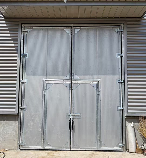 尖扎工业平开门