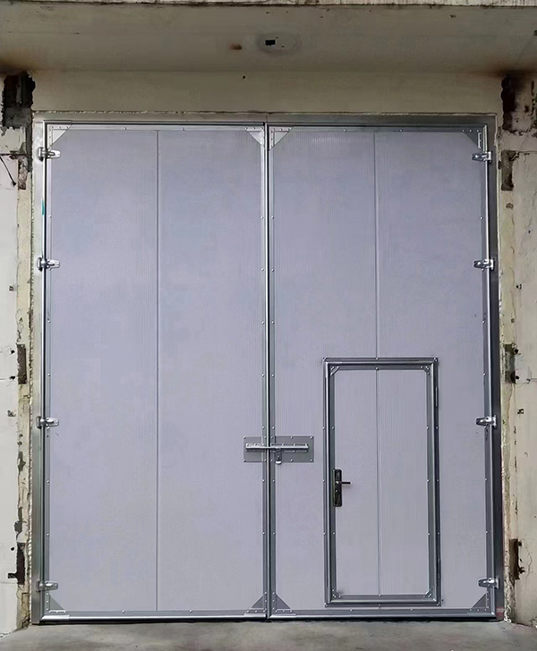 尖扎工业平开门