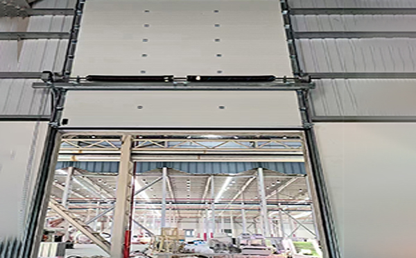 尖扎工业提升门