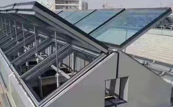 电动尖扎排烟窗适合安装在什么地方