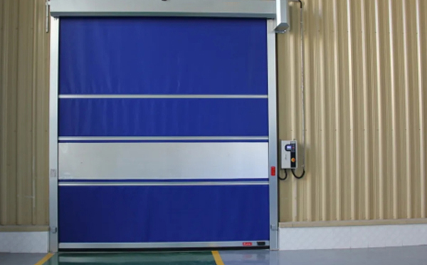 选择尖扎快速尖扎卷帘门时的注意事项