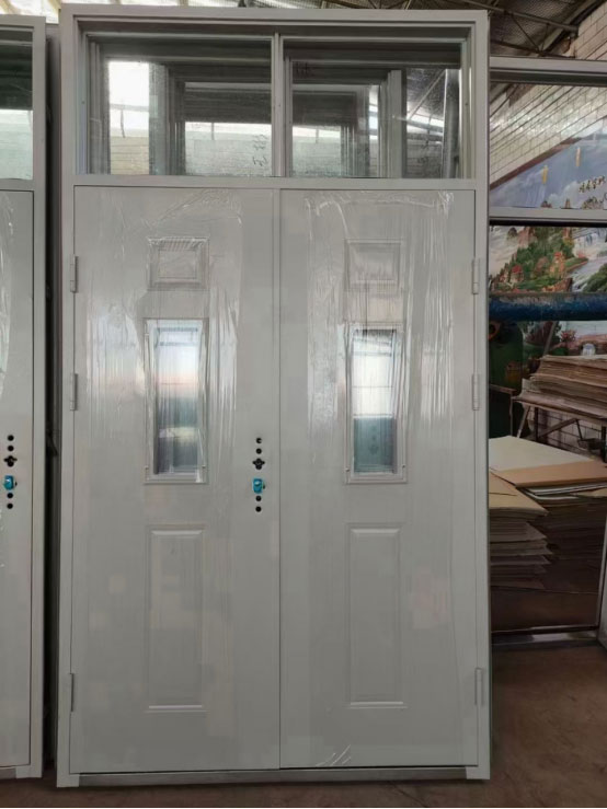 尖扎学校教室门 尖扎学校教室门