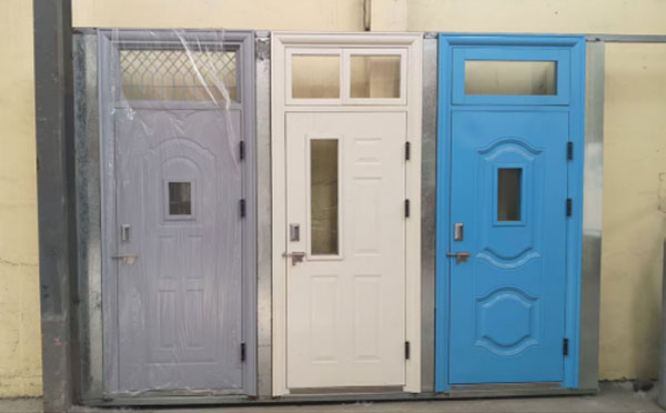 尖扎学校教室门